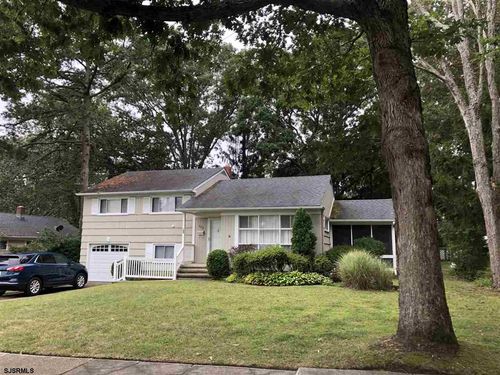 105 Austin Ave, Absecon, NJ, 08201-1203 | Card Image