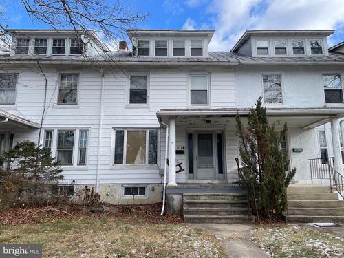 811 Main St, SHOEMAKERSVILLE, PA, 19555-1622 | Card Image