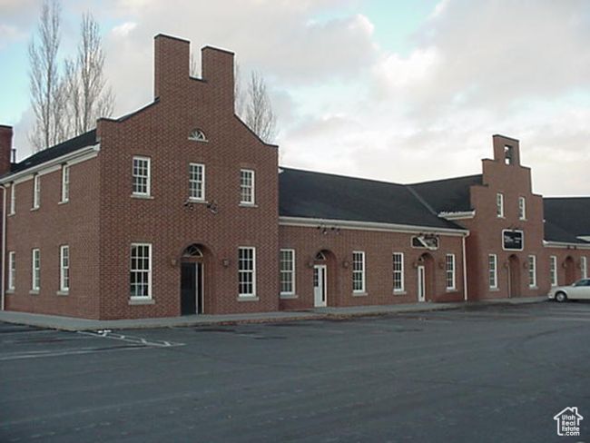 View of Units 9, 8, & 7 | Image 5