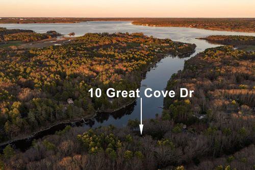 10 Great Cove Drive, Newmarket, NH, 03857 | Card Image