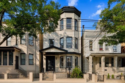 1-110 Maple St, Weehawken, NJ, 07086-5811 | Card Image