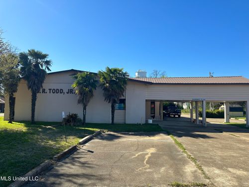 500 N Dr Ml King Jr St, Natchez, MS, 39120-2955 | Card Image