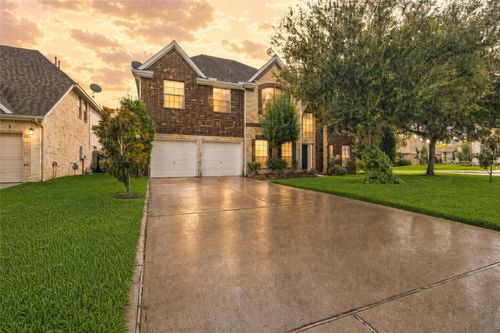1231 Abigail Ln, Friendswood, TX, 77546-3977 | Card Image