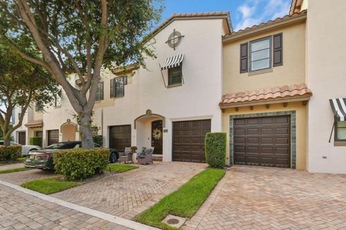 120 Via Villagio, Hypoluxo, FL, 33462-7042 | Card Image