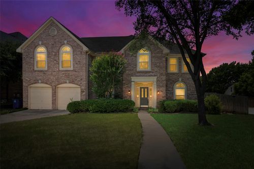 1041 Woodbriar Dr, Grapevine, TX, 76051-7844 | Card Image