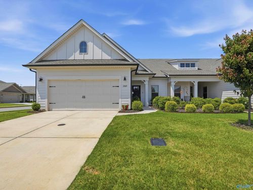 12609 Whitcomb Cir, Athens, AL, 35613-1221 | Card Image