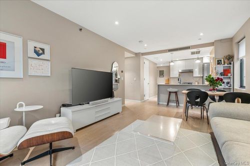 apt-2c-42-50 27th St, Long Island City, NY, 11101-4166 | Card Image