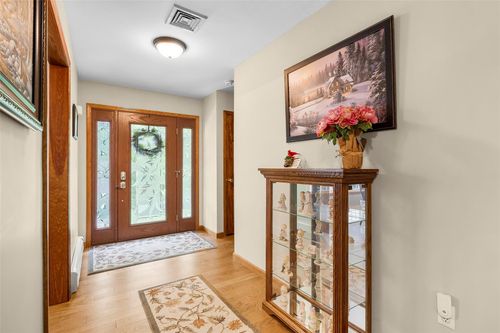 135 Hurley Rd, Salt Point, NY, 12578-3133 | Card Image