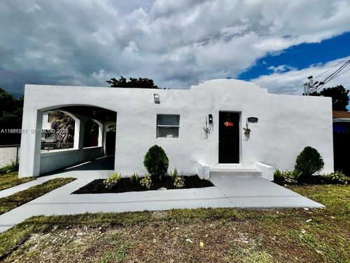 1601 Nw 50th St, Miami, FL, 33142-4162 | Card Image