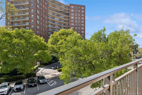 3d-3720 Independence Ave, Bronx, NY, 10463-1430 | Card Image