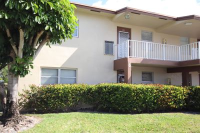 201 - 7305 Nw 4th Place, Condo with 2 bedrooms, 2 bathrooms and null parking in Margate FL | Image 1