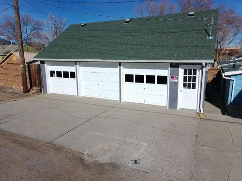 916 Potter St, Rock Springs, WY, 82901-6458 | Card Image