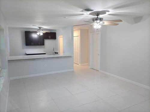 apt-3-4000 Woodside Dr, Coral Springs, FL, 33065-1939 | Card Image