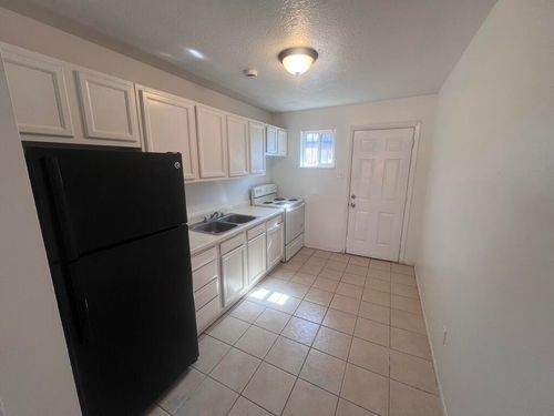 a-3413 Ross Ave Se, Albuquerque, NM, 87106-5713 | Card Image
