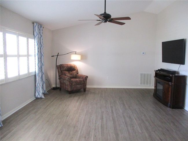 11536 Sw 138 Th Ln, House other with 2 bedrooms, 2 bathrooms and null parking in DUNNELLON FL | Image 16