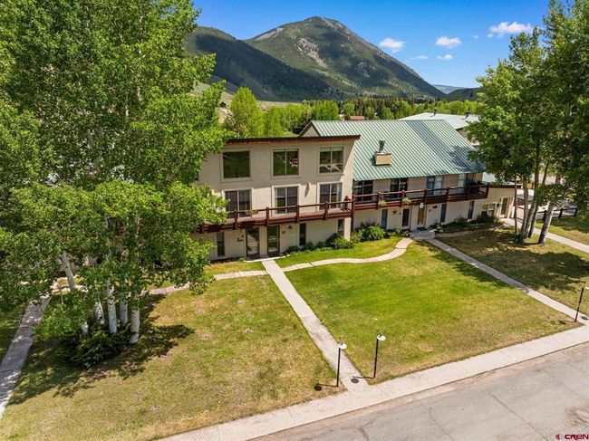 UNIT-10 - 2 Elcho Ave, Condo with 3 bedrooms, 3 bathrooms and null parking in Crested Butte CO | Image 27