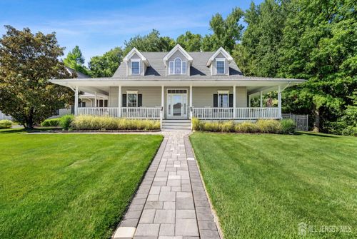 24 Kerr Ln, Matawan, NJ, 07747-3572 | Card Image