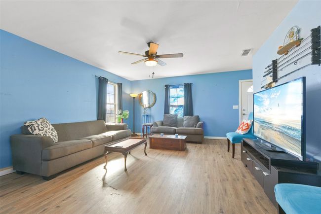 1018 Dolphin Rd, House other with 2 bedrooms, 1 bathrooms and null parking in Gilchrist TX | Image 15
