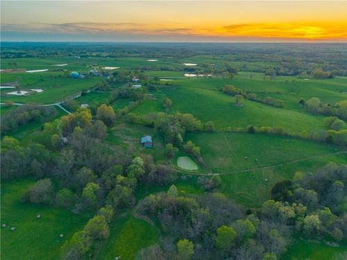 19155 Fry Rd, Edgerton, MO, 64444-9037 | Card Image