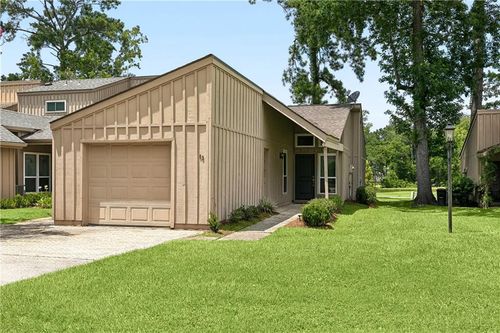 62-62 N Court Villa Dr, Mandeville, LA, 70471-1711 | Card Image