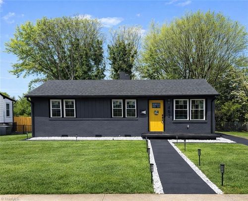 453 Bacon St, Winston-Salem, NC, 27105-5024 | Card Image