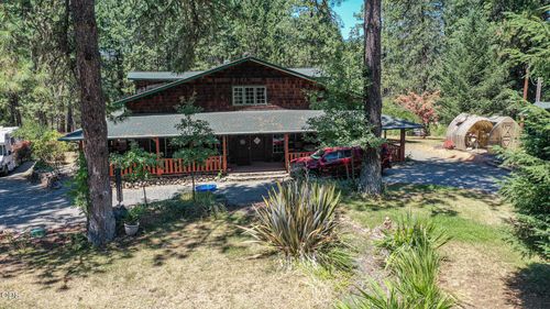 1160 Crow Road, Merlin, OR, 97532 | Card Image