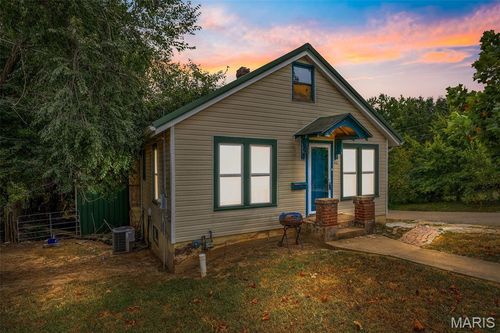 415 High St, Fredericktown, MO, 63645-1523 | Card Image