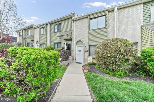 605-605 Valley Dr, WEST CHESTER, PA, 19382-6410 | Card Image