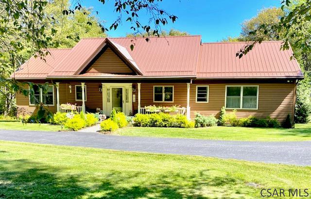 Hawks Nest Rd, Central City, PA 15926