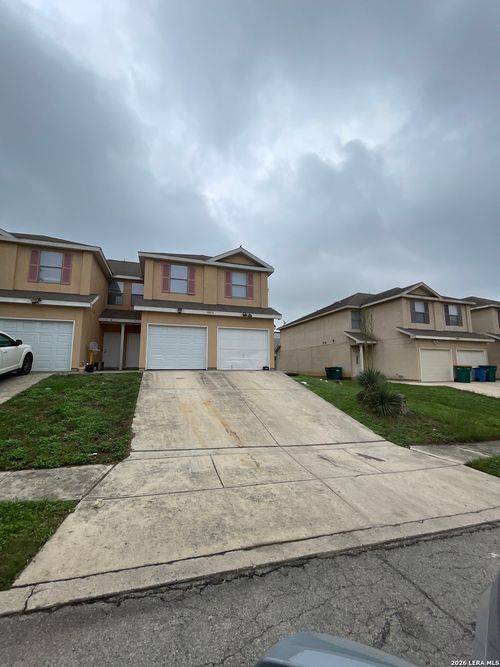 apt-3-10810 Mathom Lndg, Universal City, TX, 78148-4704 | Card Image