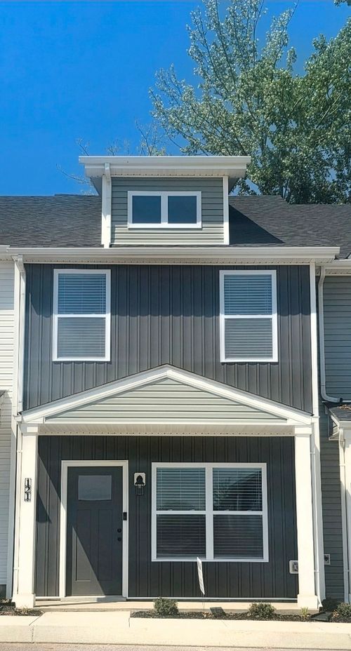 121 Front Ridge Cir, Clarksville, TN, 37040-7387 | Card Image