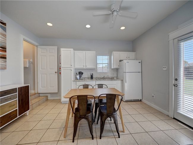 514 Royal Palm Dr, House other with 3 bedrooms, 3 bathrooms and 4 parking in Port Aransas TX | Image 28