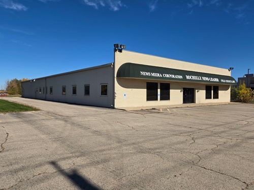 211 E Il Route 38, Rochelle, IL, 61068-2303 | Card Image