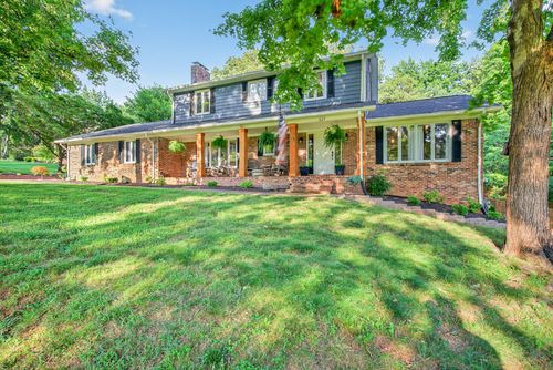 527 Idlewood Dr, Clarksville, TN, 37043-6035 | Card Image
