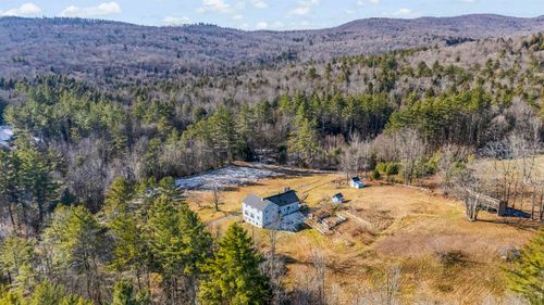 42 Blackberry Ln, Jamaica, VT, 05343-9657 | Card Image