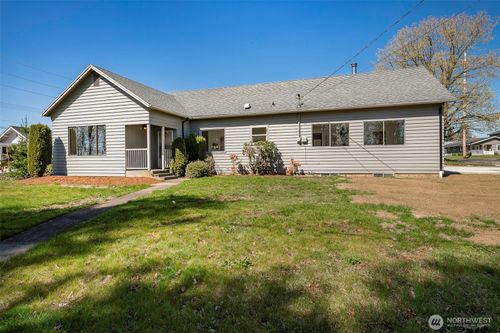 215 E Front St, Lynden, WA, 98264-1507 | Card Image