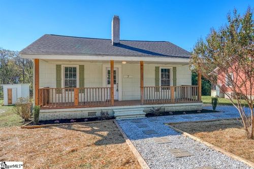 7 Ross St, Greenville, SC, 29611-4760 | Card Image