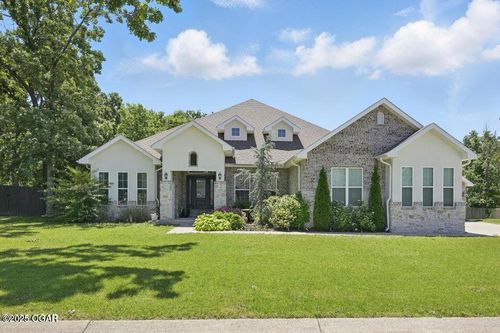 104 Van Dusen Ln, Carl Junction, MO, 64834-9322 | Card Image