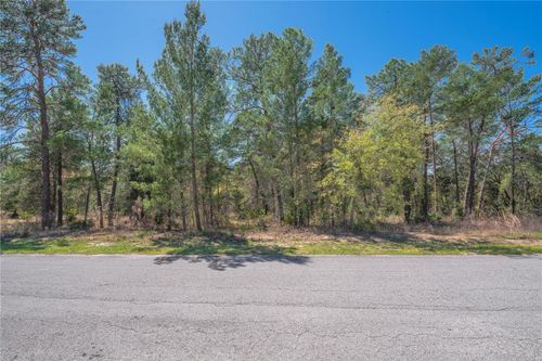 8 Heuchera Ct E, Homosassa, FL, 34446-5913 | Card Image