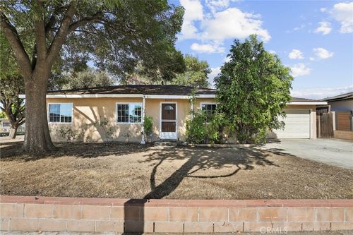 2213 Dogwood St, Simi Valley, CA, 93065-2610 | Card Image