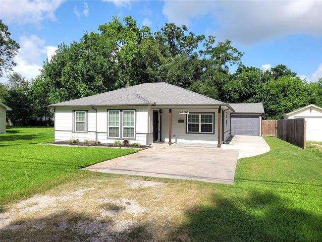 2106 N Galveston Ave, House other with 3 bedrooms, 2 bathrooms and 2 parking in Pearland TX | Image 39