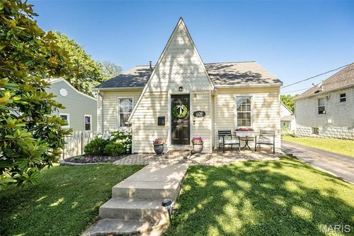 609 S Fillmore Ave, Kirkwood, MO, 63122-6214 | Card Image
