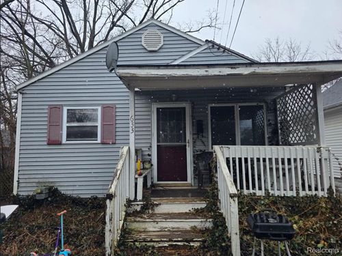 1633 Illinois Ave, Lansing, MI, 48906-4604 | Card Image