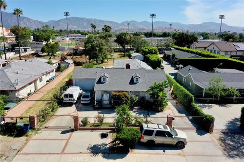 10918 Laurel Canyon Blvd, San Fernando, CA, 91340-4419 | Card Image