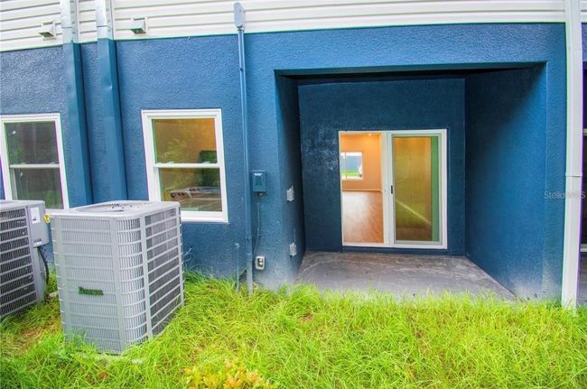 1933 Oxnard Ct, Townhouse with 3 bedrooms, 3 bathrooms and null parking in TAMPA FL | Image 14