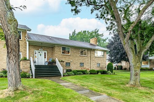 35A Veldor Park, Greece, NY, 14612-1954 | Card Image