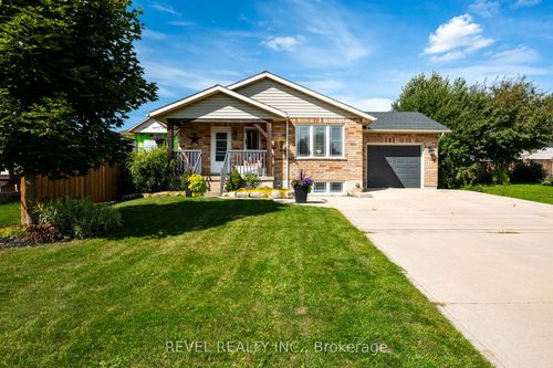 771 Princess St, Mount Forest, ON, N0G2L3 | Card Image