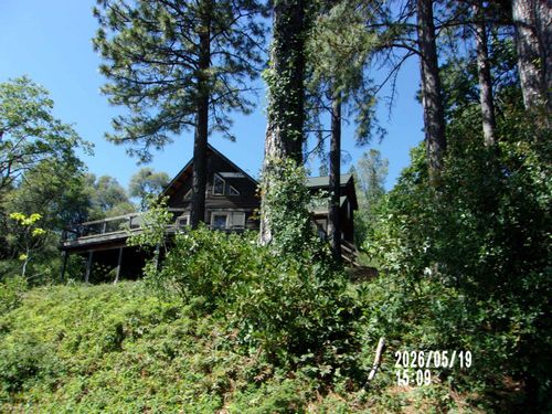 10752 John Barleycorn Rd, Nevada City, CA, 95959-8571 | Card Image