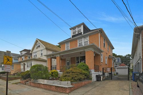 414 78th St, North Bergen, NJ, 07047-5524 | Card Image