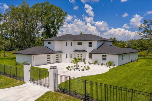 2202 Newberger Rd, Lutz, FL, 33549-4093 | Card Image